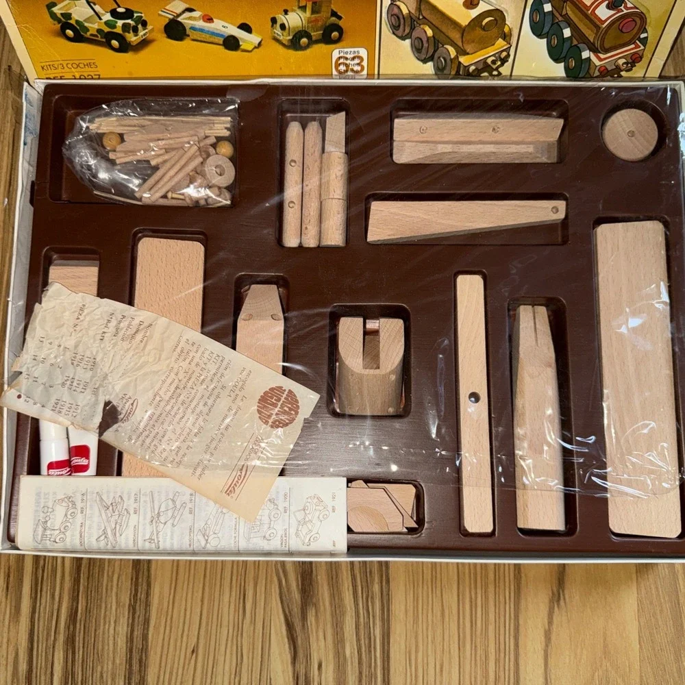 Vintage wood building kits goula 3 Planes Helicopter